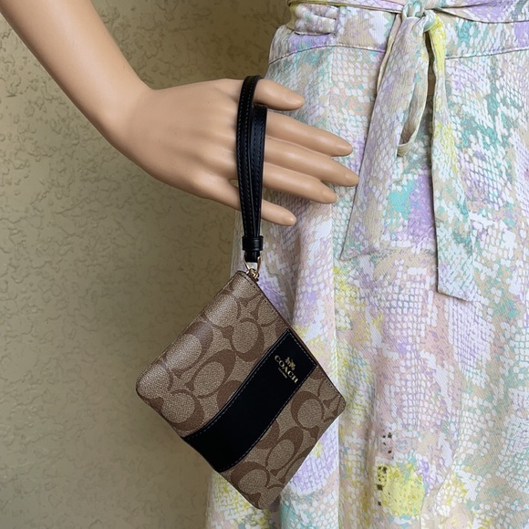 Coach Corner Zip Wristlet In Signature Canvas - Picture 14 of 16